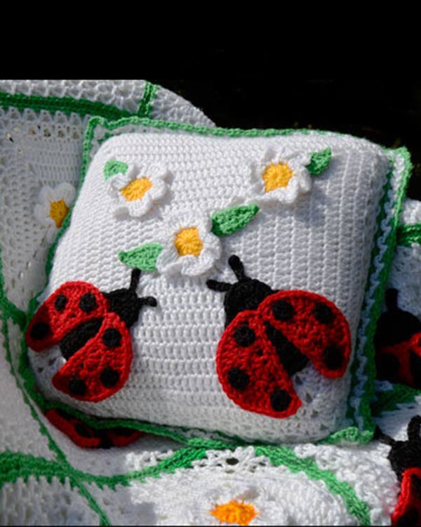 Ladybug Afghan and Pillow Crochet Pattern - Maggie's Crochet
