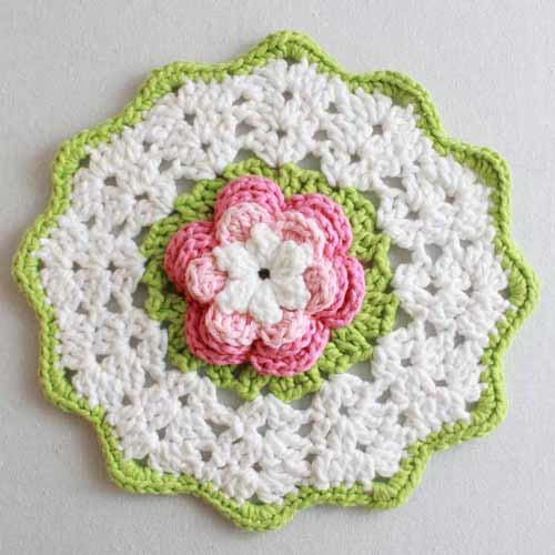 Floral Bouquet of Dishcloths Set 2 Crochet Pattern - Maggie's Crochet