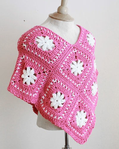Easy Poncho Tutorial Quick and Easy Ponchos Crochet Pattern – Maggie's Crochet