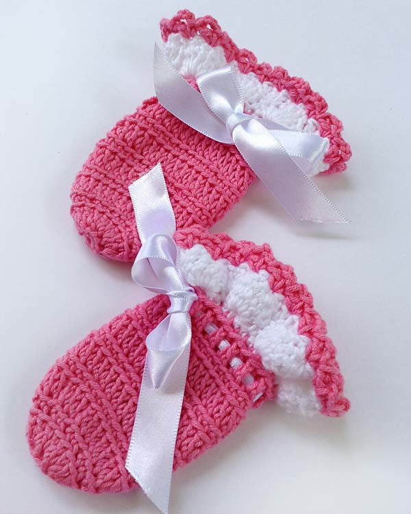 Vintage 1920 Filet Crochet Baby Bonnet Pink Silk Lining Ribbon Bows - The  Gatherings Antique Vintage