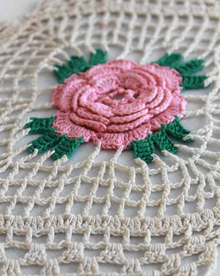 Solitary Rose Runner Crochet Pattern - Maggie's Crochet