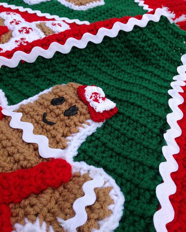 Gingerbread Tree Skirt Crochet Pattern Maggie's Crochet Gingerbread Tree Skirt Crochet Pattern Maggie's Crochet