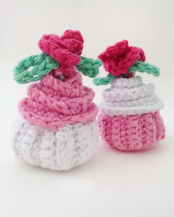 Polka Dot Tea Set With Picnic Basket Crochet Pattern– Maggie's Crochet